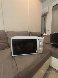 SMART TV / LAMPADA / MICROONDE