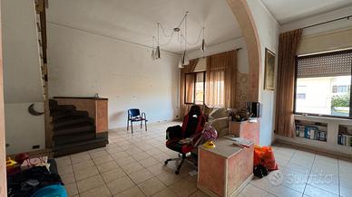 Appartamento in piccolo condominio zona centrale