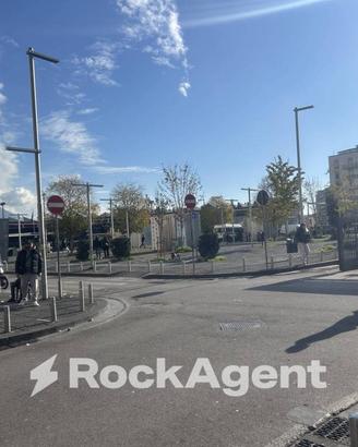 LOCALE COMMERCIALE A POGGIOREALE