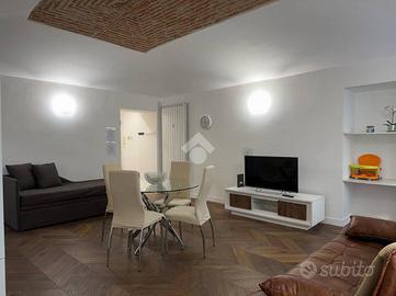 2 LOCALI A TORINO