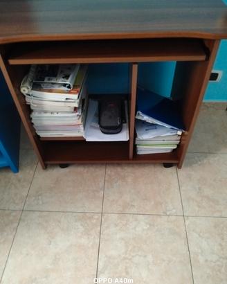 tavolo PC ed altro