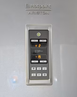 frigorifero Ariston Hotpoint no frost come NUOVO 