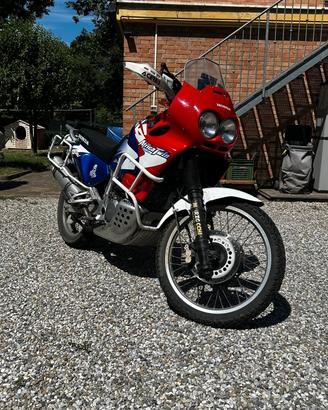 Honda Africa Twin XRV 750 