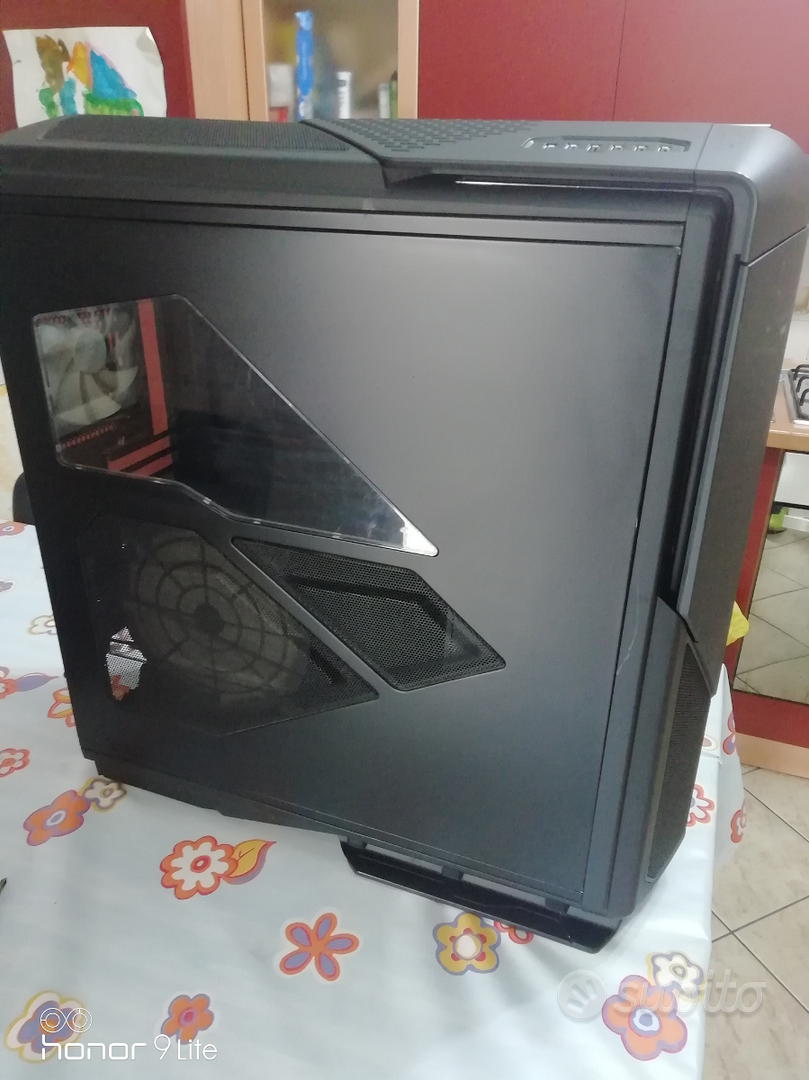 Case pc gaming full tower nzxt. phantom 820 Informatica In vendita a