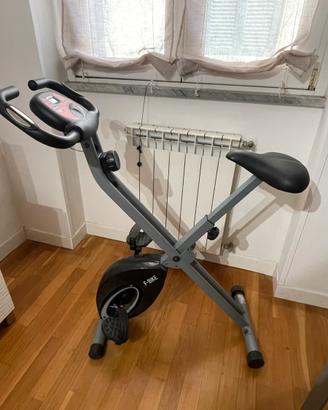Cyclette da casa  pieghevole come nuova