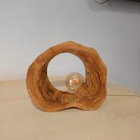 lampada in legno di ulivo 