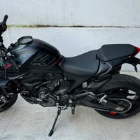 Ducati Monster 937+ black