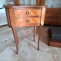 Tavolino a "fagiolo"  in stile Luigi XV