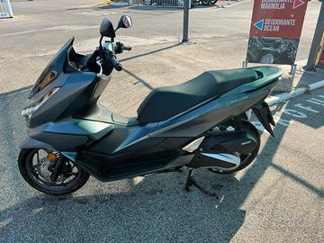 Honda  pcx 2026