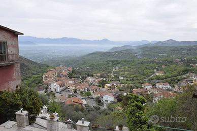 Appartamento di 125 m² con 5 locali a Esperia