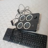 tastiera e casse computer 
