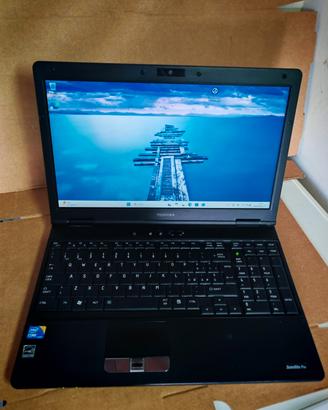 Portatile Toshiba veloce 100% funzionante
