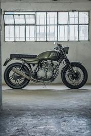 Yamaha XJ Special Reverie - Verde Aston Martin