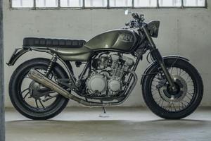 Yamaha XJ Special Reverie - Verde Aston Martin