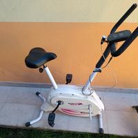 Attrezzatura Sport .Dip Station , Cyclette, Abking