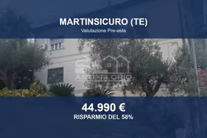 Immobile in asta di 148 m² con più di 5 locali a M