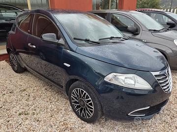 LANCIA YPSILON 1.2 69 CV 30TH ANNIVERSARY