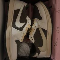 Travis scott retro low OG SP