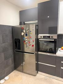 Cucina completa con penisola