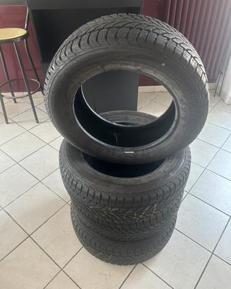 Set 4 gomme invernali Bridgestone Blizzak
