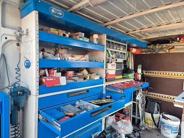 Allestimento interno Syncro System per furgone Fia