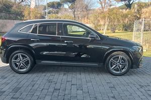 GLA 200 A D"AMG LINE"+Pack-km0  Nuova