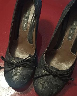 Scarpe pelle nera tacco medio Janet & Janet