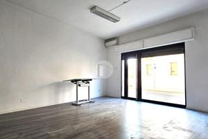 NEGOZIO A QUARTUCCIU