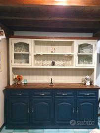 Credenza dispensa con vetrine