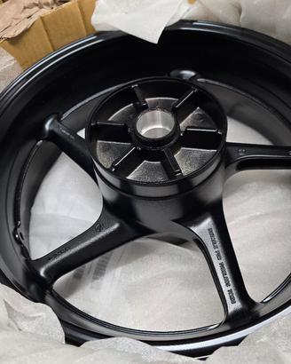  cerchione posteriore r1 2005