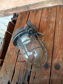 lampada anni 50 in ghisa vetro e portalampada in c