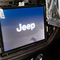 RIPARAZIONE UCONNECT 8.4 JEEP