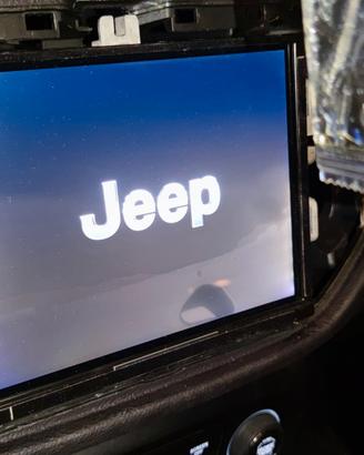 RIPARAZIONE UCONNECT 8.4 JEEP