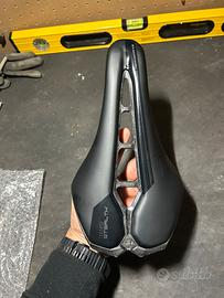 Sella Pro Stealth Performance