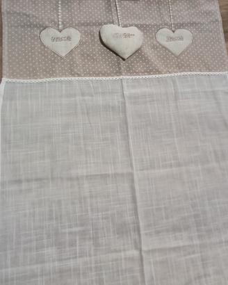 Tenda a vetro Shabby Chic Farfallarossa con cuori 