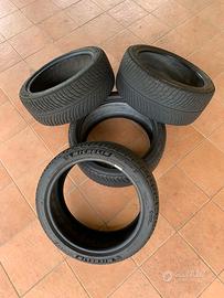 Pneumatici invernali 225/40/18+245/35/18 (SLK)