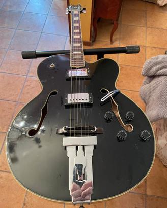 Chitarra semiacustica Tamaki Archtop EG794BK