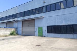 Immobile di 850 m² a Orbassano