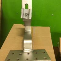 Ganci a tetto per pannelli solari fotovoltaici