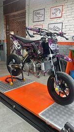 Pit bike
