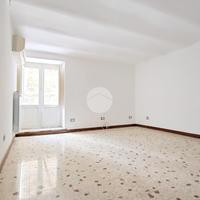 MONOLOCALE A PALERMO