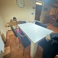 Tavolo allungabile con 6 sedie