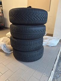 4 pneumatici invernali 195/65/15 kleber piu cerchi