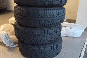 4 pneumatici invernali 195/65/15 kleber piu cerchi
