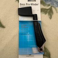 Avvolgicorde per basso elettrico con tagliacorde