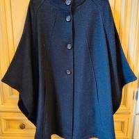 Mantella di pura lana nera