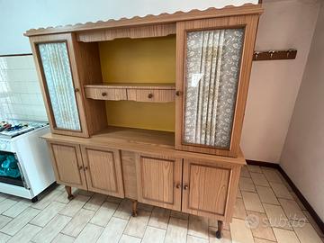 Mobile dispensa in legno