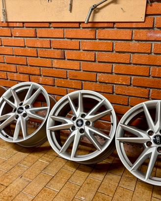CERCHI AUDI 18 SPORT ORIGINALI