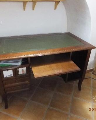 Scrivania arte povera