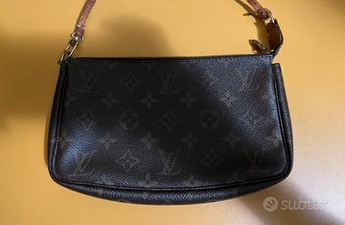 Pochette Accessoires Louis Vuitton